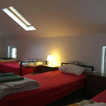 Garibaldi Guest house
